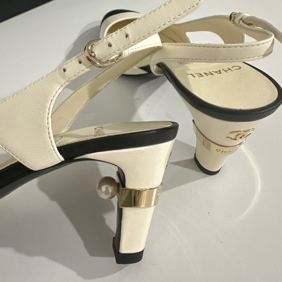 Chanel Lambskin Cap Toe Slingback Pearl Pumps size 36 - Picture 8 of 12